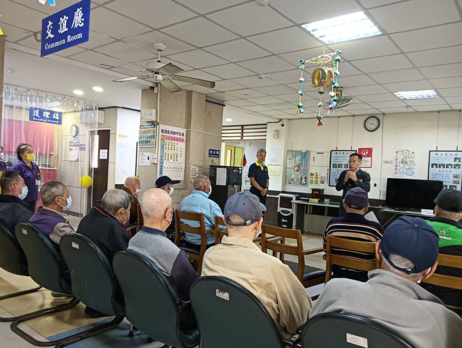 榮民英雄受表揚　中彰榮家頒「抗戰勝利八十週年紀念獎章」 - https://www.watchmedia01.com