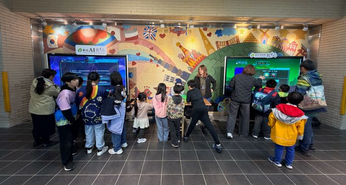 《圖說》家長宣講4月登場 讓家成為孩子的智慧基地。〈教育局提供〉