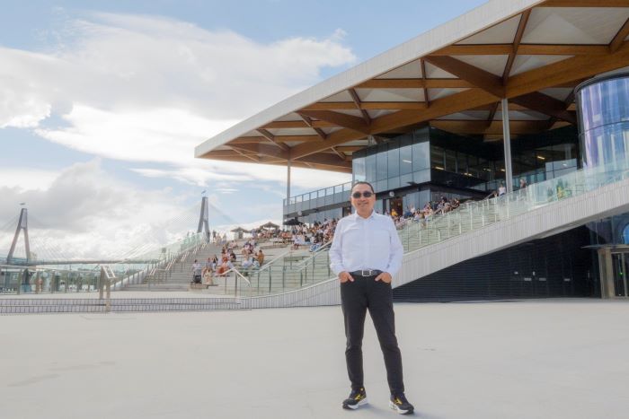 《圖說》侯友宜市長攝於雪梨魚市場。〈新聞局提供〉