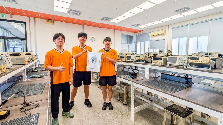 《圖說》瑞芳高工資訊科實習工場改造獲得2025美國IDA國際設計獎。〈教育局提供〉