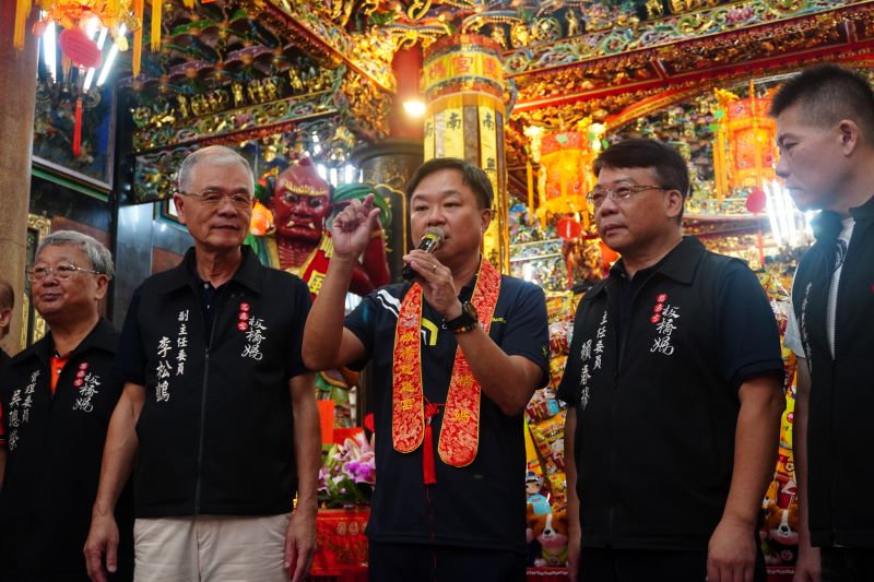 《圖說》板橋分局長彭正中表示,推出「警政乖乖」,透過地方信仰與警政力量結合,傳遞「平安」心意,也為犯罪預防宣導增添趣味。〈板橋分局提供〉