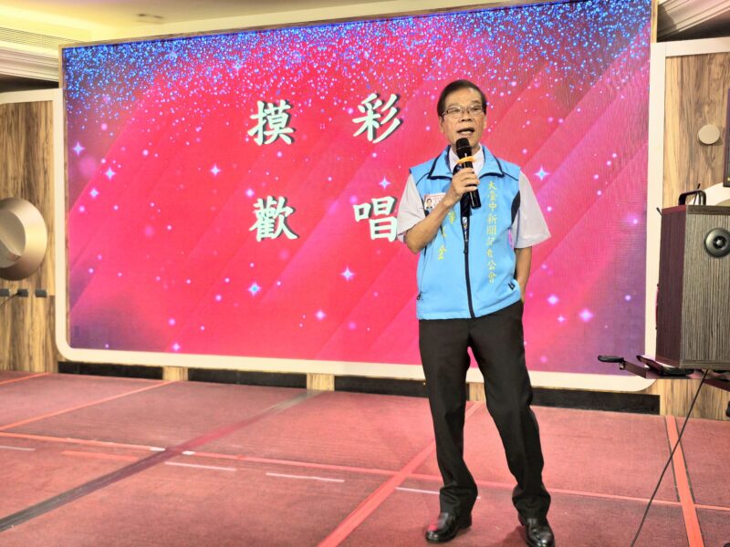 圖文:大臺中新聞記者公會歡慶九一記者節監事許秋金致詞。